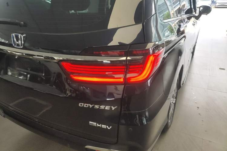 Used Honda Odyssey 2024 2.0L eHEV Sharp & Enjoy Edition Exterior 3