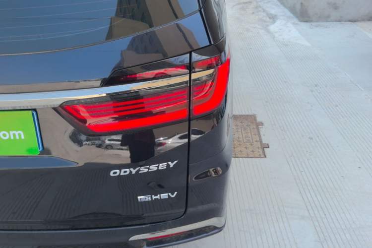 Used Honda Odyssey 2024 2.0L eHEV Sharp & Enjoy Edition Exterior 3
