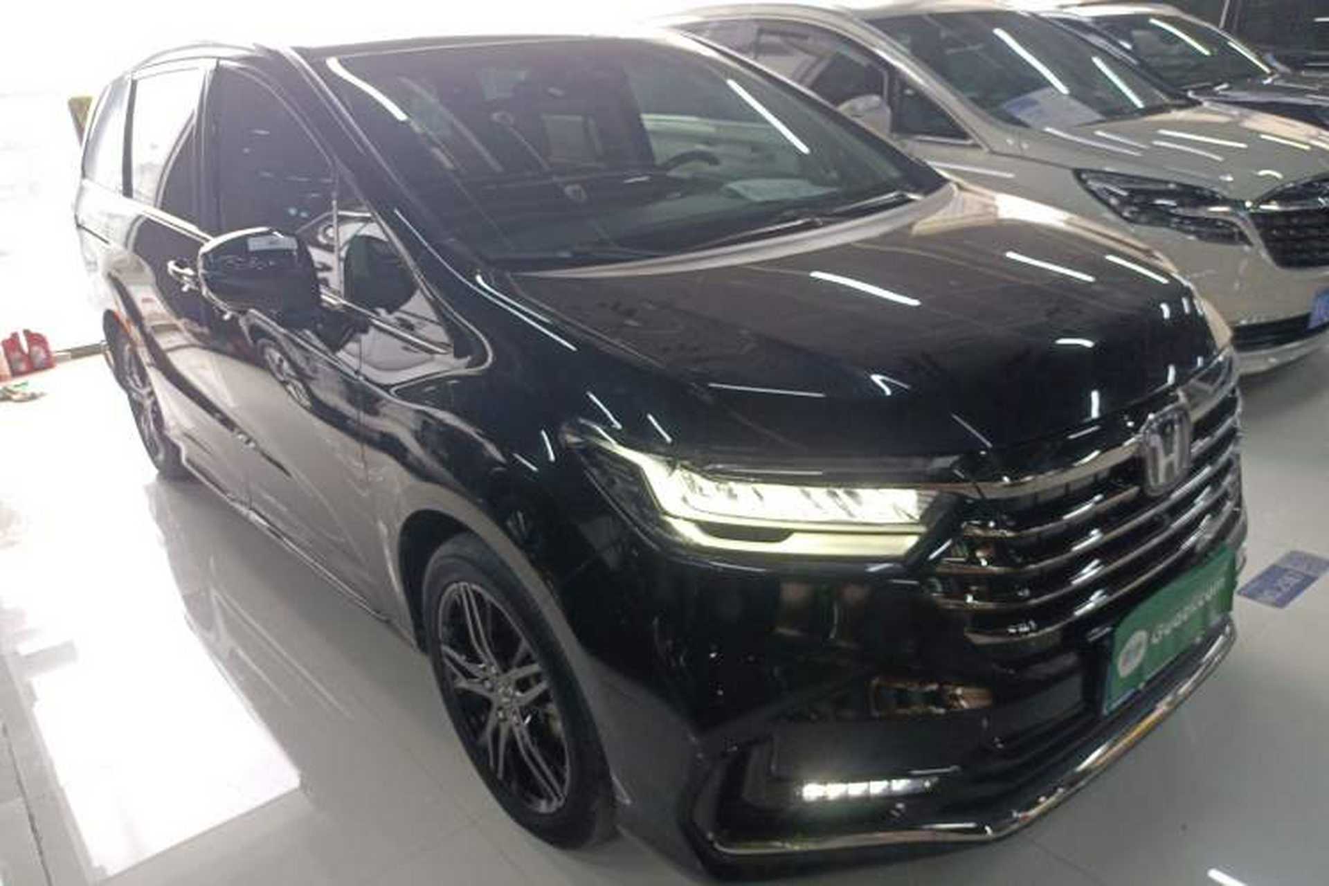 Used Honda Odyssey 2024 2.0L eHEV Sharp·Luxury Edition Front Right 45 Deg