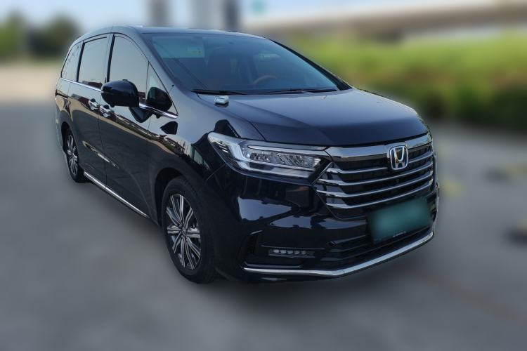 Used Honda Odyssey 2024 2.0L eHEV Sharp & Enjoy Edition Front Right 45 Deg