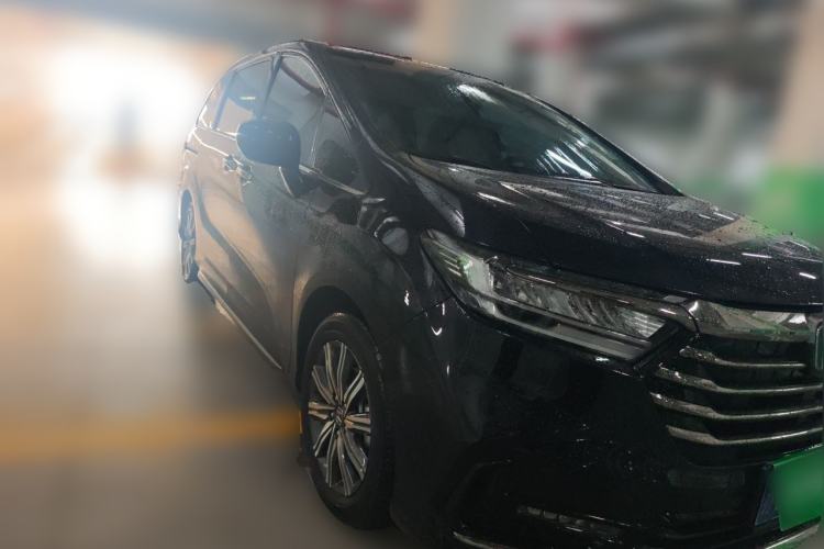 Used Honda Odyssey 2024 2.0L eHEV Sharp & Smart Edition Front Right 45 Deg