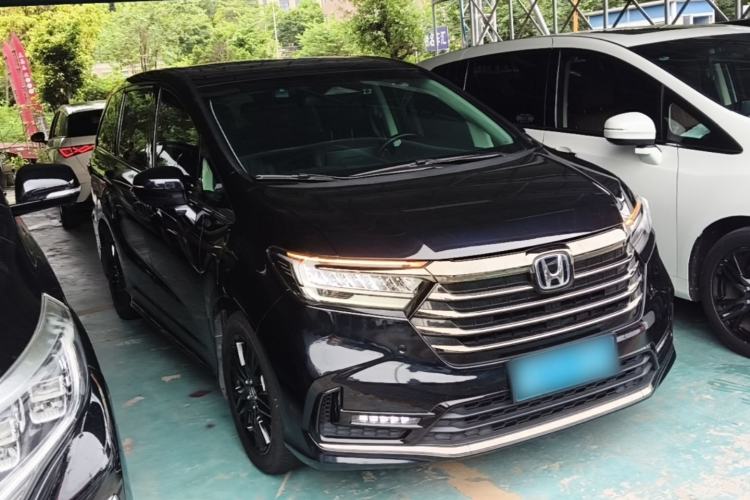 Used Honda Odyssey 2024 2.0L eHEV Sharp·Luxury Edition Front Right 45 Deg