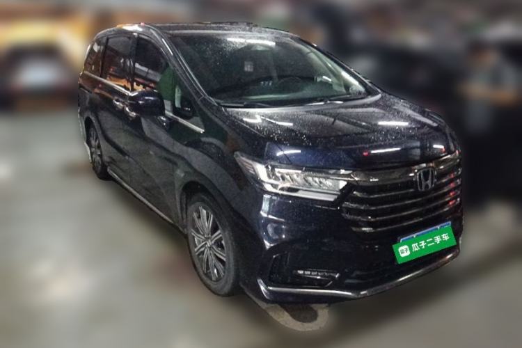 Used Honda Odyssey 2024 2.0L eHEV Sharp & Smart Edition Front Right 45 Deg