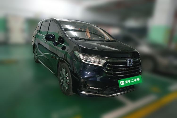 Used Honda Odyssey 2024 2.0L eHEV Sharp & Enjoy Edition Front Right 45 Deg