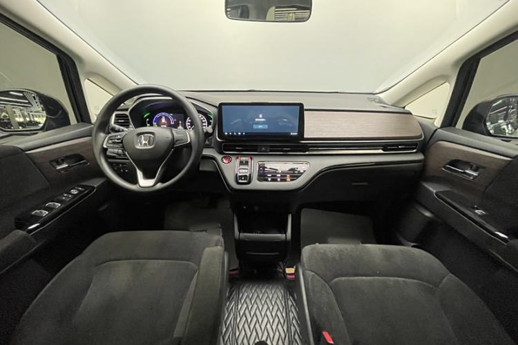 Used Honda Odyssey 2024 2.0L eHEV Sharp & Enjoy Edition Interior 1