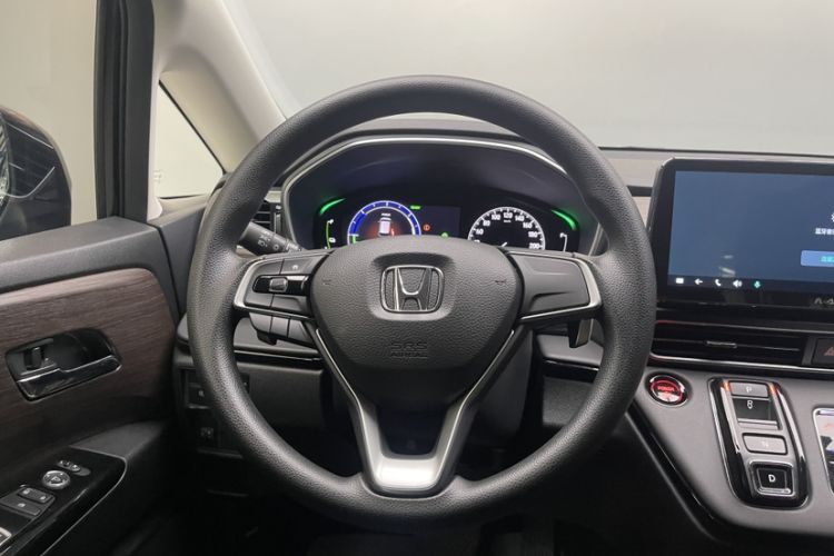 Used Honda Odyssey 2024 2.0L eHEV Sharp & Enjoy Edition Interior 2