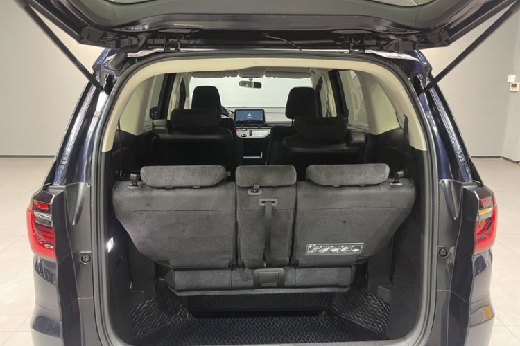 Used Honda Odyssey 2024 2.0L eHEV Sharp & Enjoy Edition Interior 5