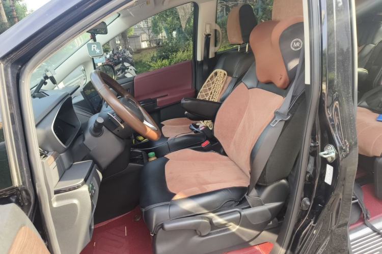 Used Honda Odyssey 2024 2.0L eHEV Sharp & Enjoy Edition Left Front Seat