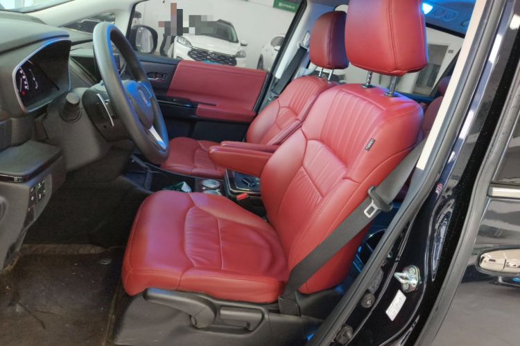 Used Honda Odyssey 2024 2.0L eHEV Sharp & Enjoy Edition Left Front Seat