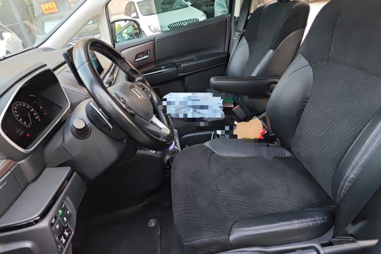 Used Honda Odyssey 2024 2.0L eHEV Sharp & Enjoy Edition Left Front Seat