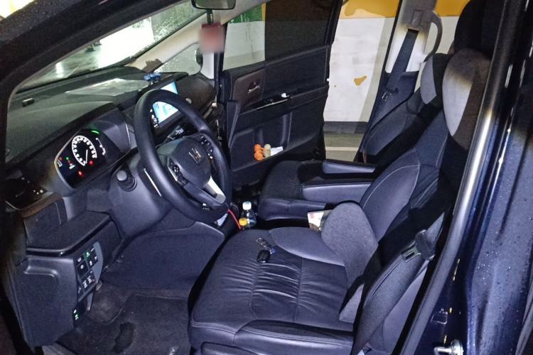Used Honda Odyssey 2024 2.0L eHEV Sharp & Smart Edition Left Front Seat