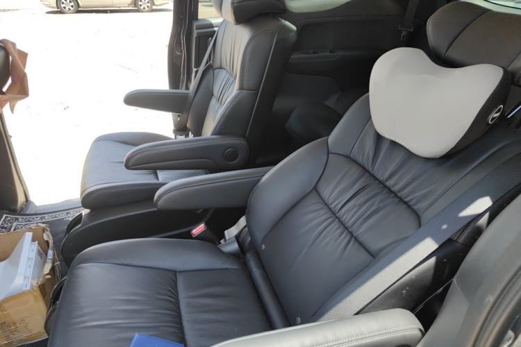Used Honda Odyssey 2024 2.0L eHEV Sharp & Smart Edition Left Rear Seat