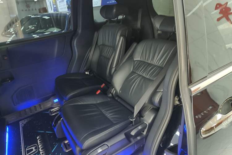 Used Honda Odyssey 2024 2.0L eHEV Sharp·Luxury Edition Left Rear Seat