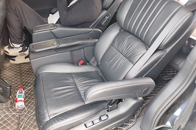 Used Honda Odyssey 2024 2.0L eHEV Sharp – Supreme Edition Left Rear Seat