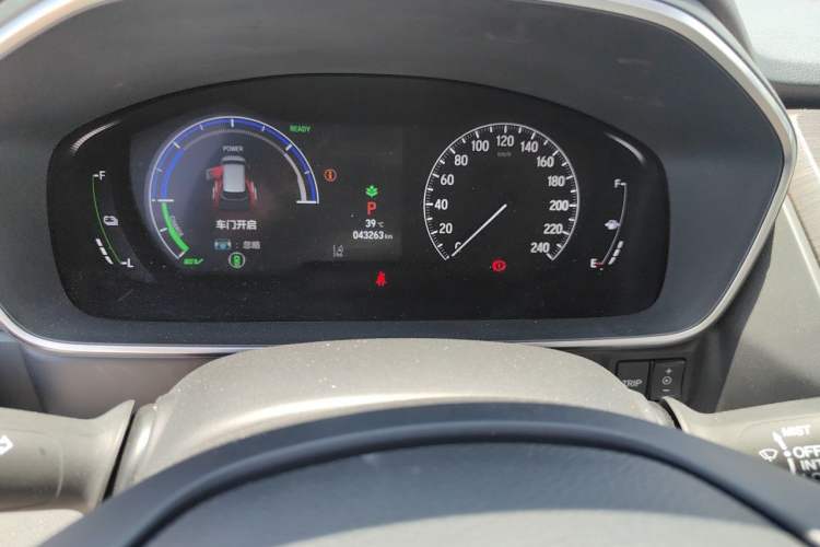 Used Honda Odyssey 2024 2.0L eHEV Sharp & Smart Edition Odometer Close Up