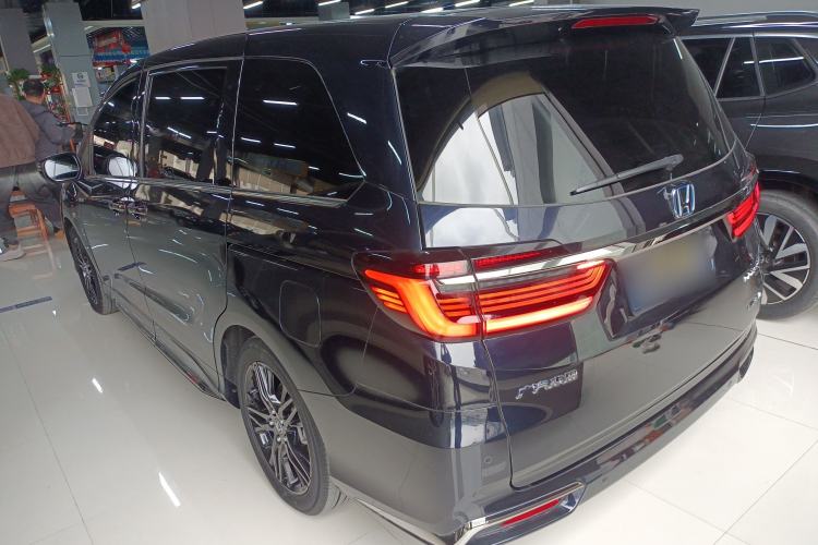 Used Honda Odyssey 2024 2.0L eHEV Sharp·Luxury Edition Rear Left 45 Deg
