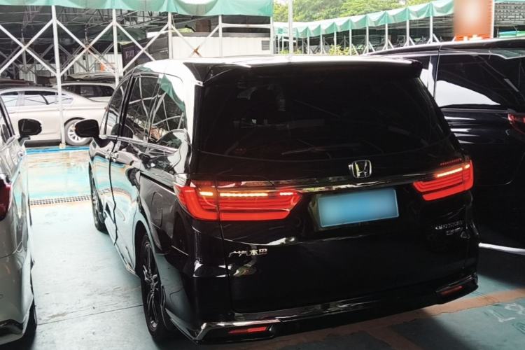 Used Honda Odyssey 2024 2.0L eHEV Sharp·Luxury Edition Rear Left 45 Deg