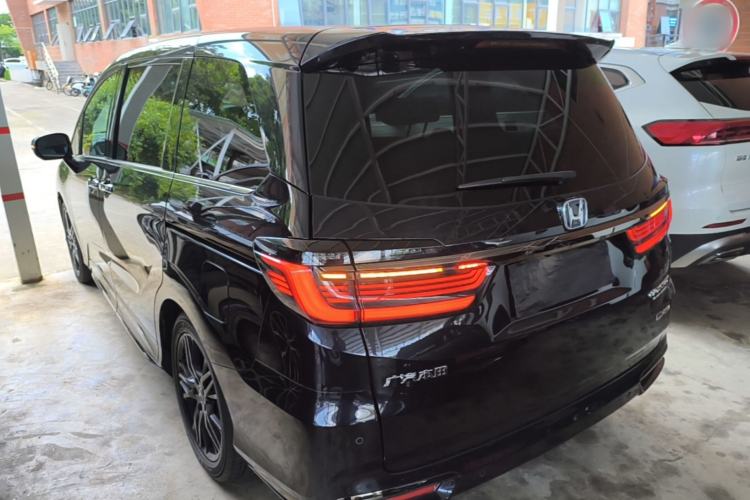 Used Honda Odyssey 2024 2.0L eHEV Sharp·Luxury Edition Rear Left 45 Deg