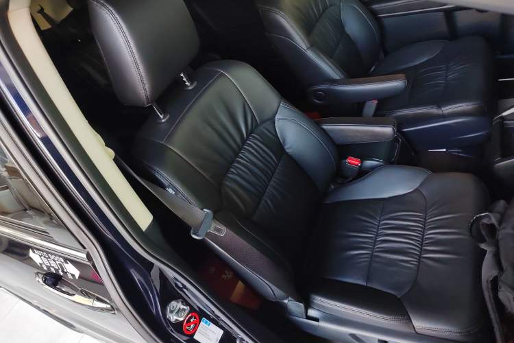 Used Honda Odyssey 2024 2.0L eHEV Sharp·Luxury Edition Right Front Seat