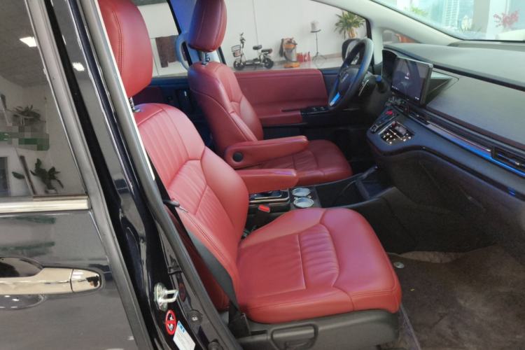 Used Honda Odyssey 2024 2.0L eHEV Sharp & Enjoy Edition Right Front Seat