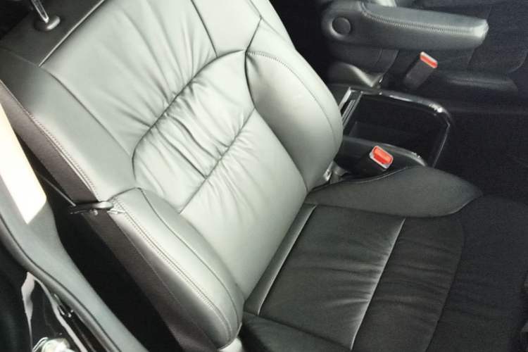Used Honda Odyssey 2024 2.0L eHEV Sharp·Luxury Edition Right Front Seat