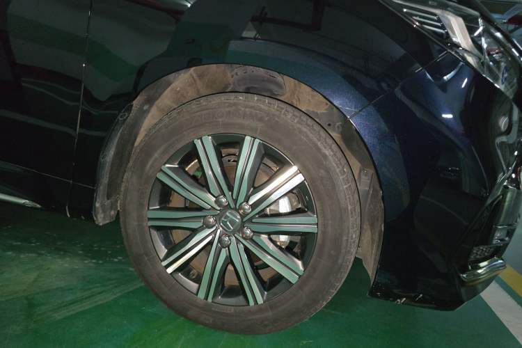 Used Honda Odyssey 2024 2.0L eHEV Sharp & Enjoy Edition Right Front Wheel Hub