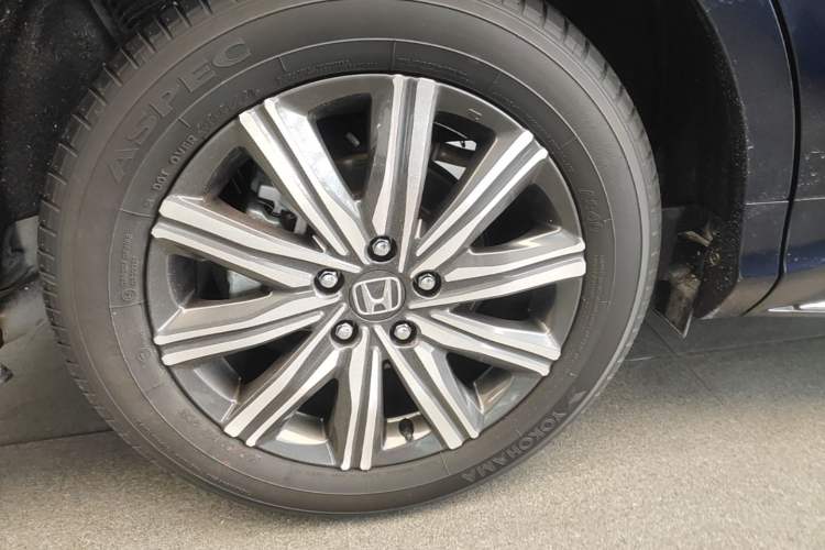Used Honda Odyssey 2024 2.0L eHEV Sharp & Enjoy Edition Right Rear Wheel Hub