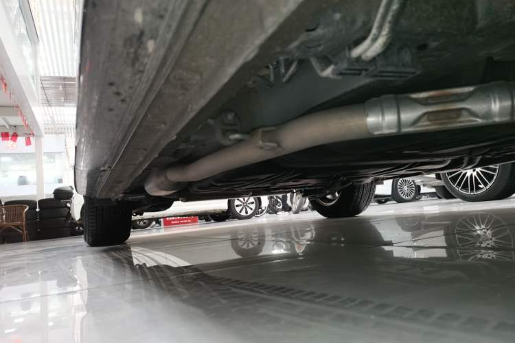 Used Honda Odyssey 2024 2.0L eHEV Sharp & Smart Edition Right Side Sill