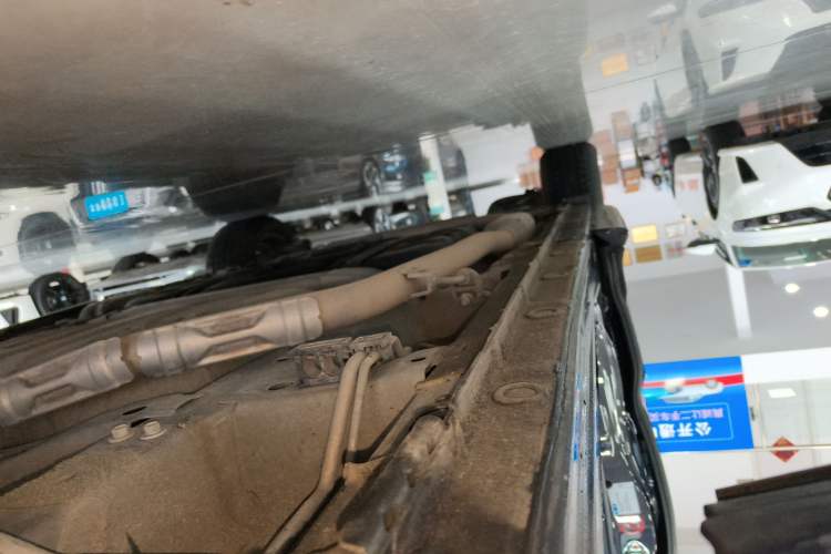 Used Honda Odyssey 2024 2.0L eHEV Sharp & Enjoy Edition Right Side Sill