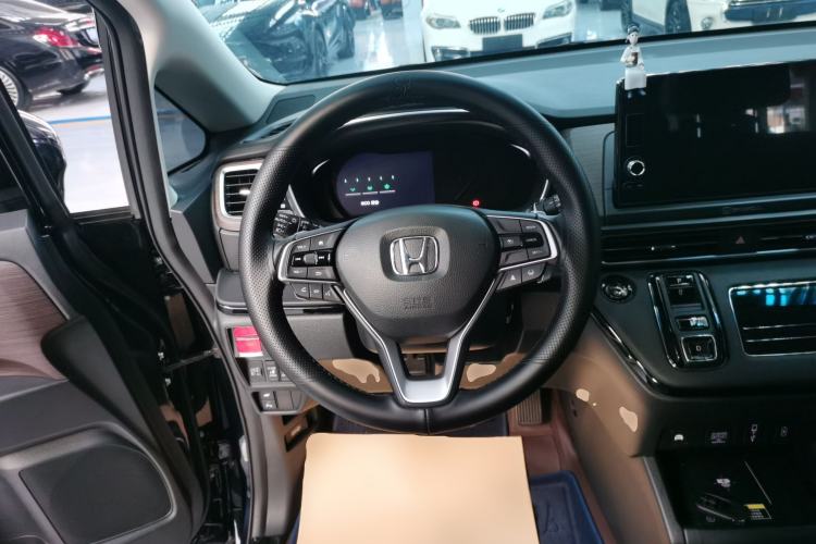 Used Honda Odyssey 2024 2.0L eHEV Sharp & Smart Edition Steering Wheel