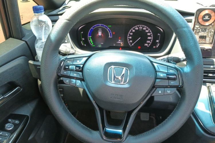 Used Honda Odyssey 2024 2.0L eHEV Sharp – Supreme Edition Steering Wheel