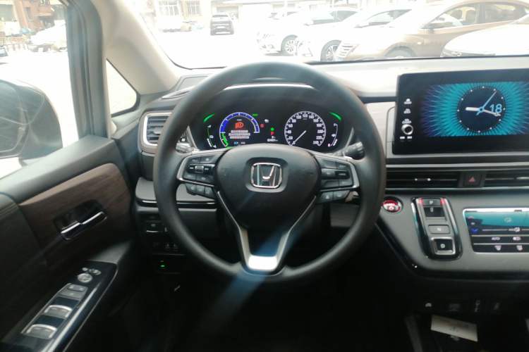 Used Honda Odyssey 2024 2.0L eHEV Sharp & Smart Edition Steering Wheel