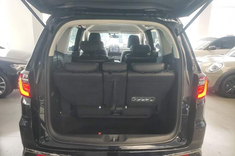 Used Honda Odyssey 2024 2.0L eHEV Sharp & Enjoy Edition Trunk