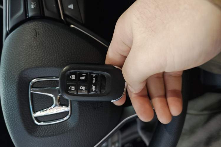 Used Honda Odyssey 2024 2.0L eHEV Sharp & Smart Edition Vehicle Key