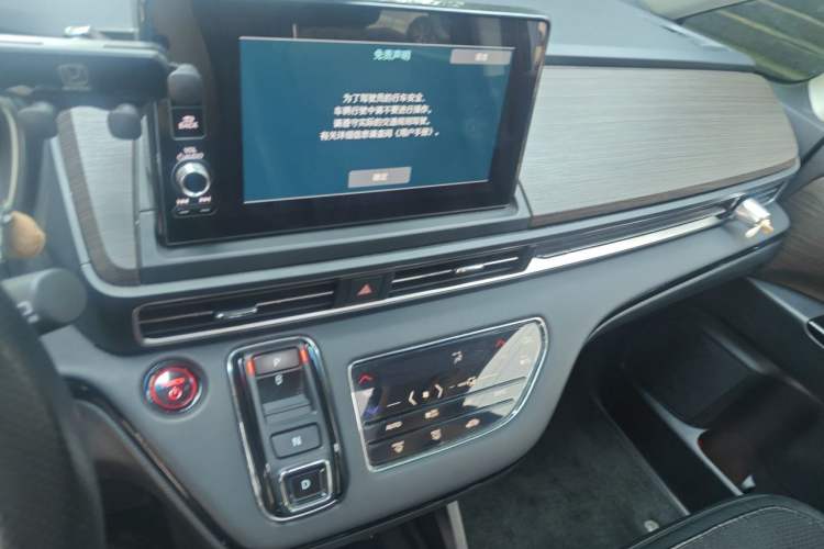 Used Honda Odyssey 2024 2.0L eHEV Sharp·Leading Edition Audio And AC Panel