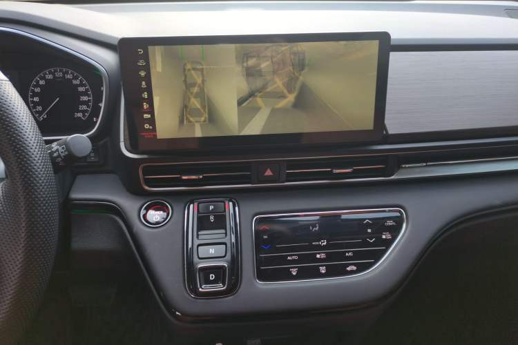 Used Honda Odyssey 2024 2.0L eHEV Sharp & Enjoy Edition Audio And AC Panel