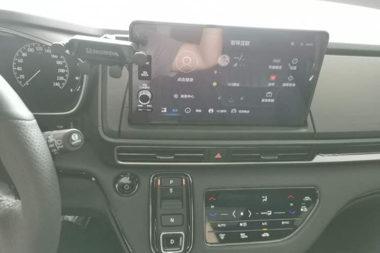 Used Honda Odyssey 2024 2.0L eHEV Sharp – Supreme Edition Audio And AC Panel
