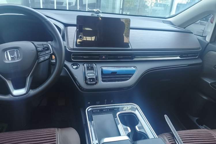 Used Honda Odyssey 2024 2.0L eHEV Sharp·Leading Edition Audio And AC Panel