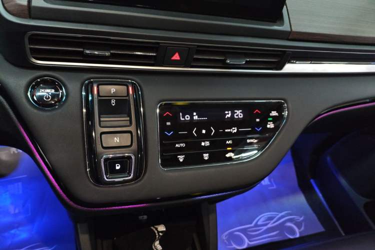 Used Honda Odyssey 2024 2.0L eHEV Sharp·Luxury Edition Audio And AC Panel