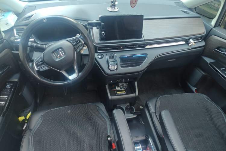Used Honda Odyssey 2024 2.0L eHEV Sharp·Leading Edition Center Console