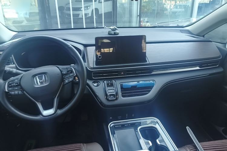 Used Honda Odyssey 2024 2.0L eHEV Sharp·Leading Edition Center Console