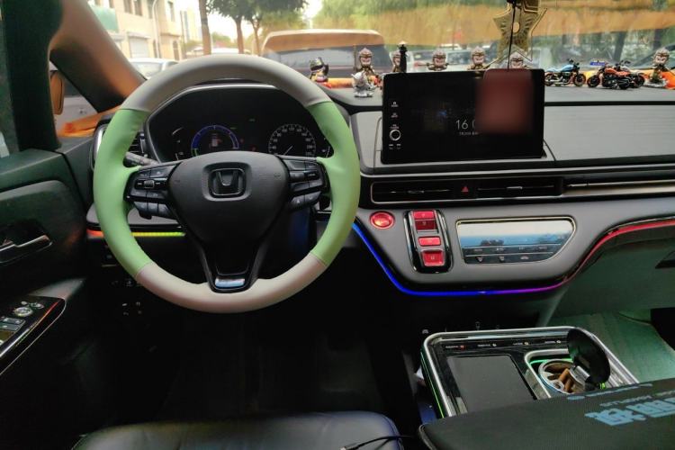 Used Honda Odyssey 2024 2.0L eHEV Sharp·Luxury Edition Center Console