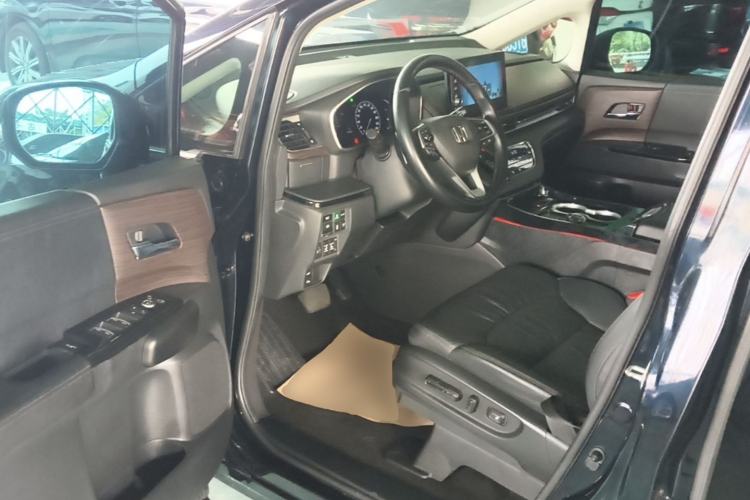 Used Honda Odyssey 2024 2.0L eHEV Sharp·Leading Edition Driver Seat