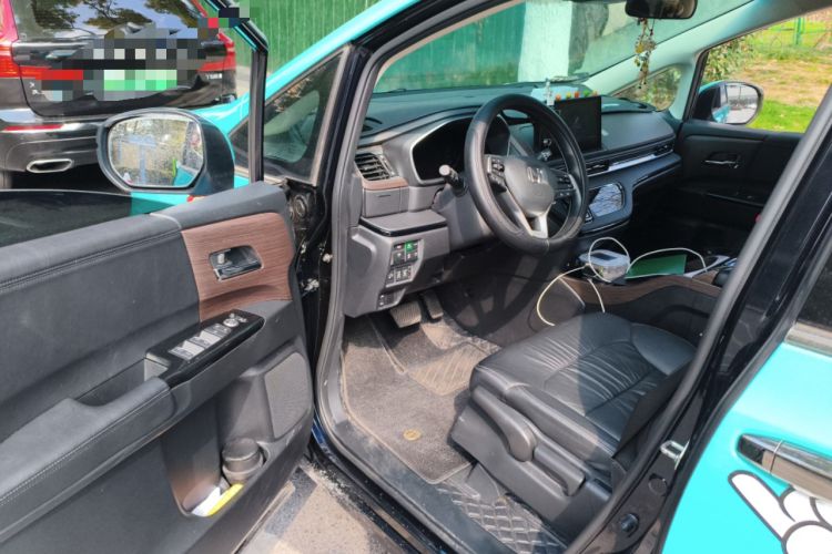 Used Honda Odyssey 2024 2.0L eHEV Sharp & Smart Edition Driver Seat