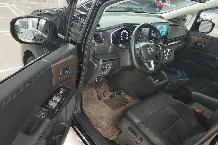 Used Honda Odyssey 2024 2.0L eHEV Sharp·Luxury Edition Driver Seat