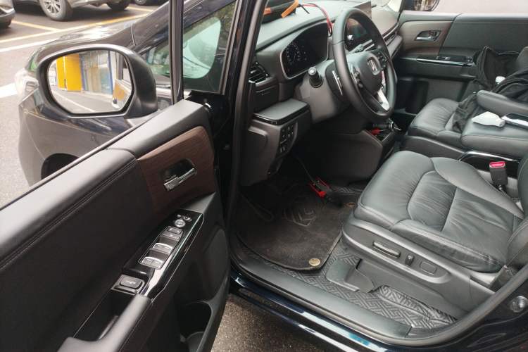 Used Honda Odyssey 2024 2.0L eHEV Sharp·Luxury Edition Driver Seat