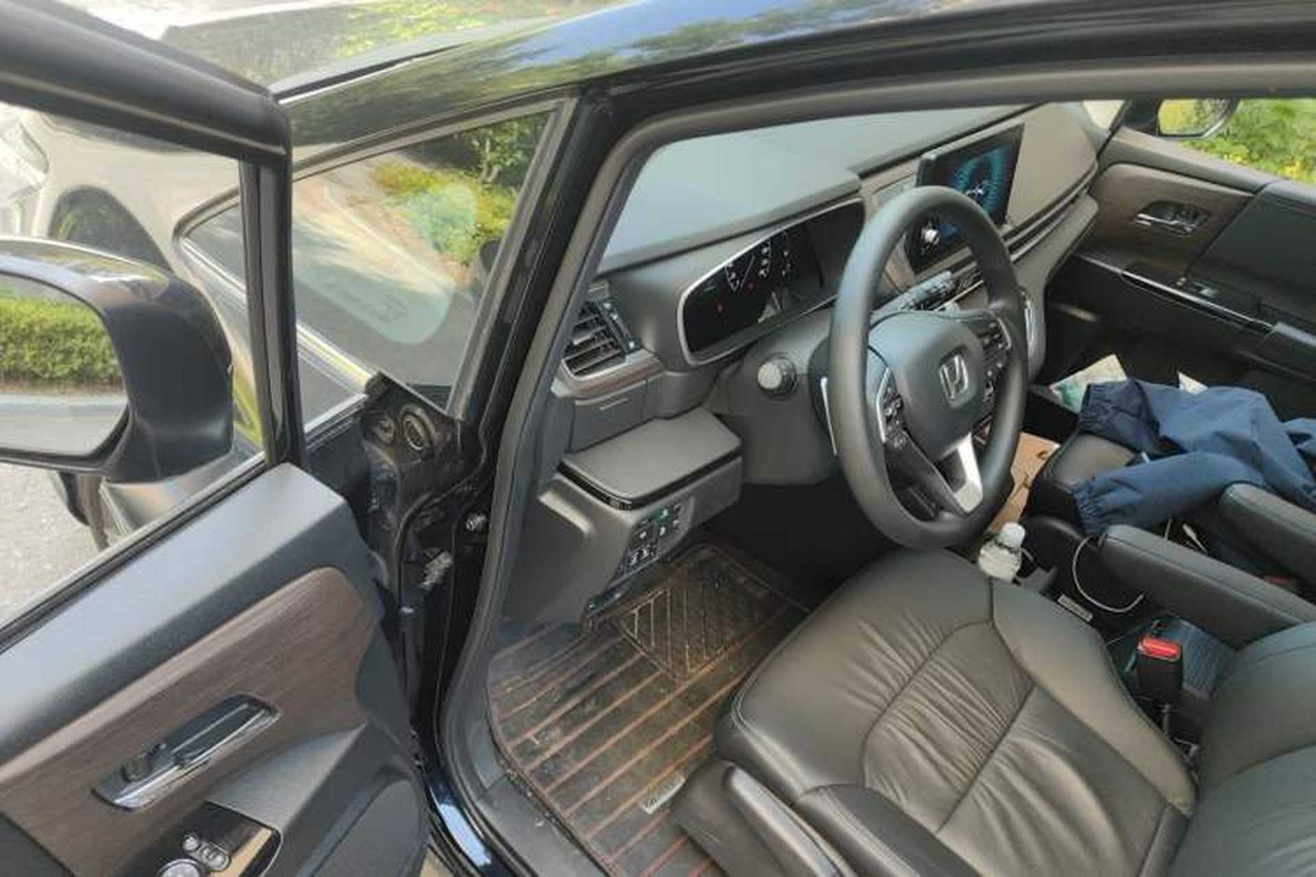 Used Honda Odyssey 2024 2.0L eHEV Sharp & Smart Edition Driver Seat