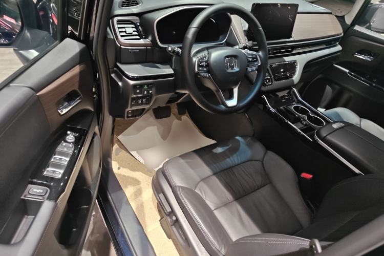Used Honda Odyssey 2024 2.0L eHEV Sharp·Luxury Edition Driver Seat