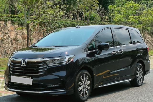 Used Honda Odyssey 2024 2.0L eHEV Sharp & Enjoy Edition