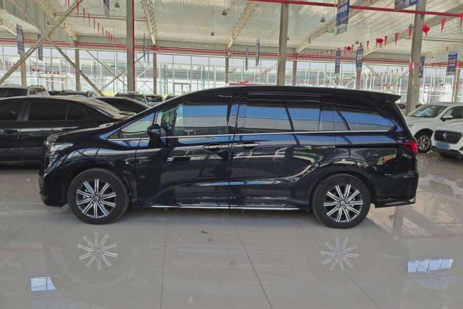 Used Honda Odyssey 2024 2.0L eHEV Sharp & Enjoy Edition Exterior 2